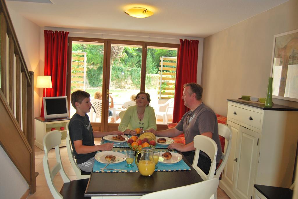 Lagrange Grand Bleu Vacances - Residence La Closerie Barjac (Gard) Exterior foto