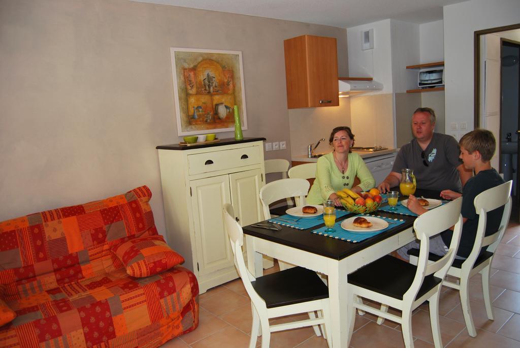Lagrange Grand Bleu Vacances - Residence La Closerie Barjac (Gard) Exterior foto