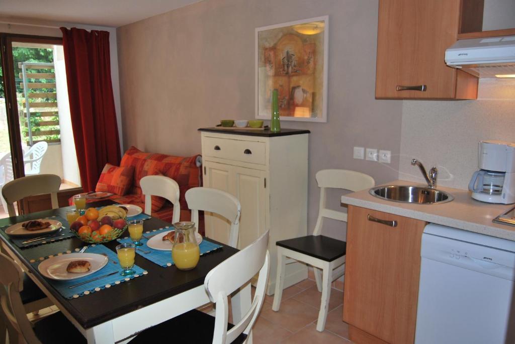 Lagrange Grand Bleu Vacances - Residence La Closerie Barjac (Gard) Quarto foto